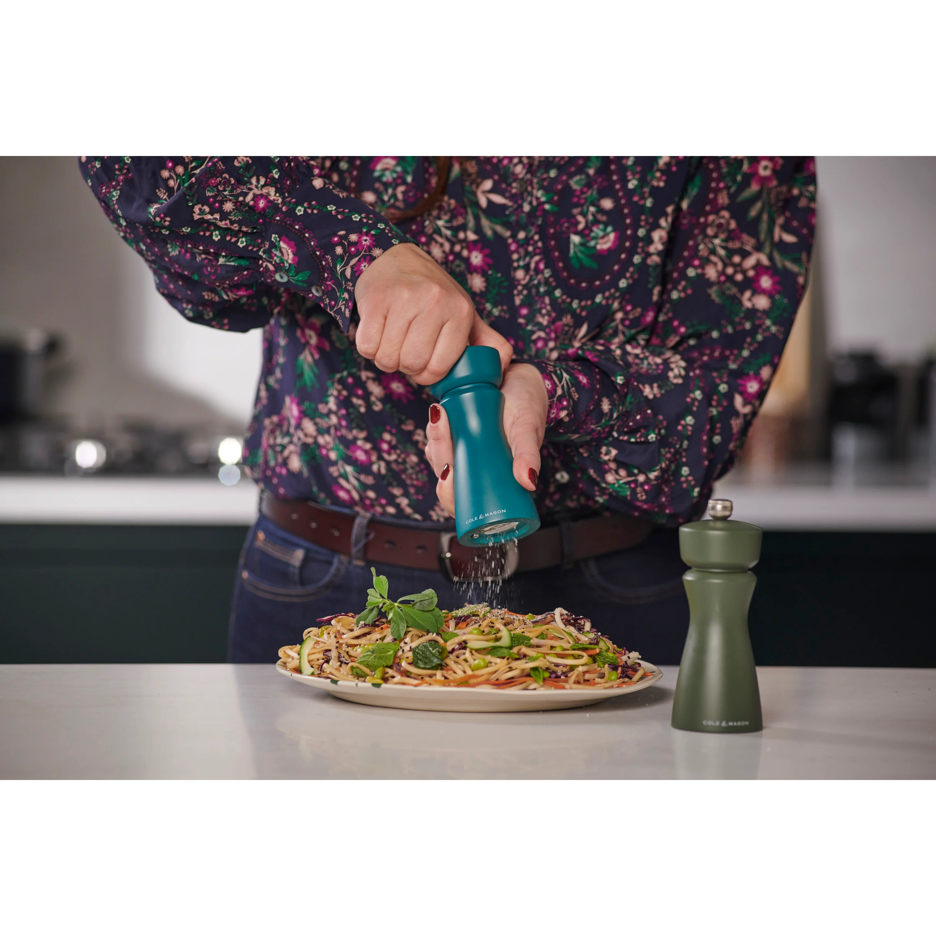 2-in-1 Kenton Salt & Pepper Mill with Ceramic Grinder - Image 33