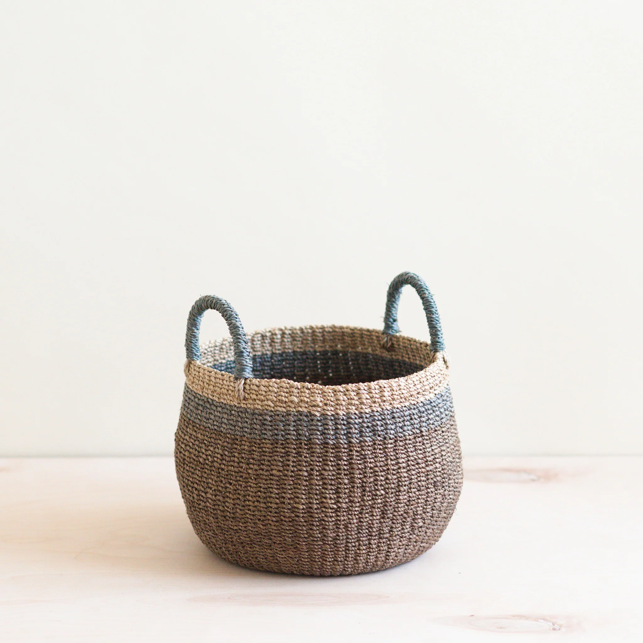 Abaca Bulge Basket - Image 6