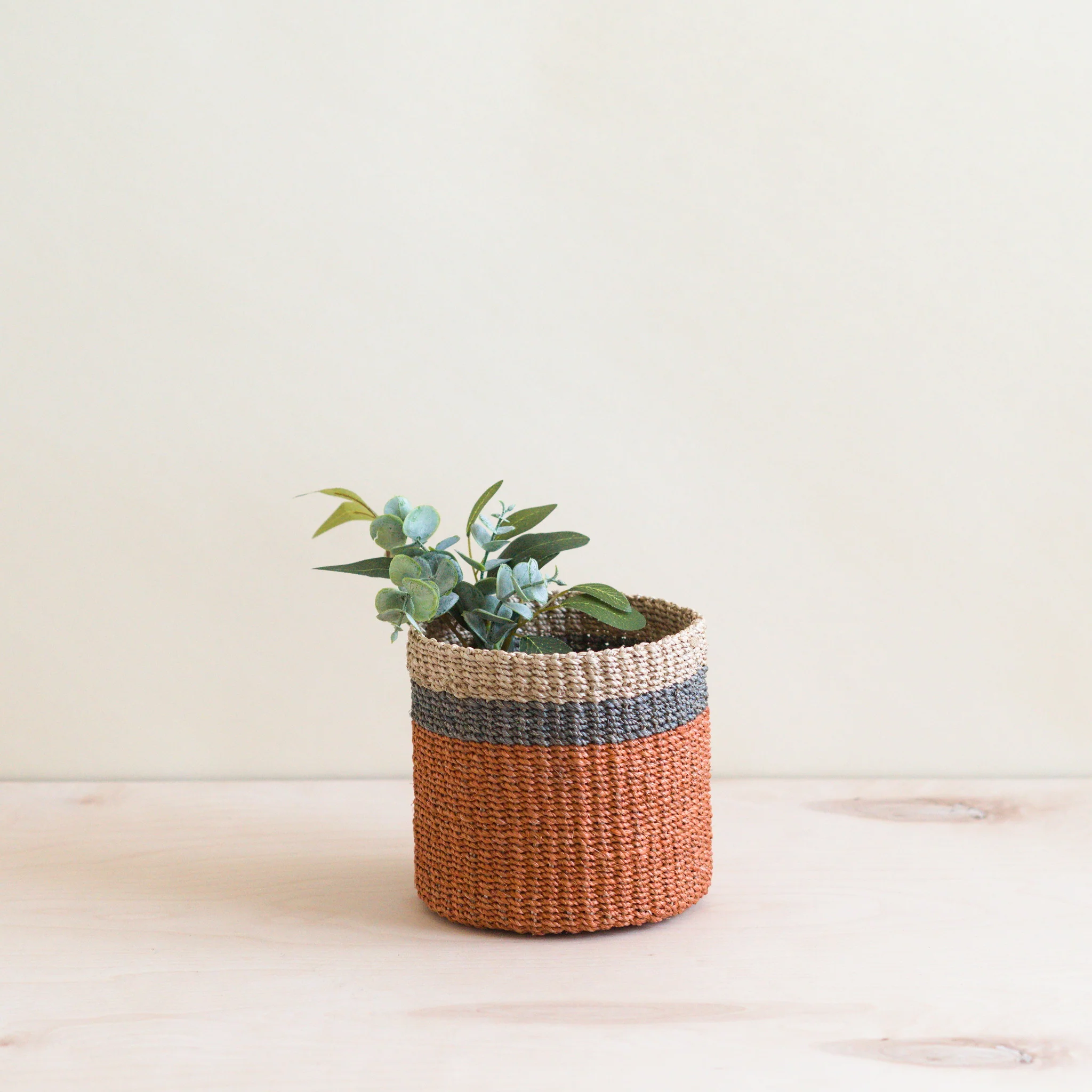 Abaca Cylinder Tabletop Basket - Image 6