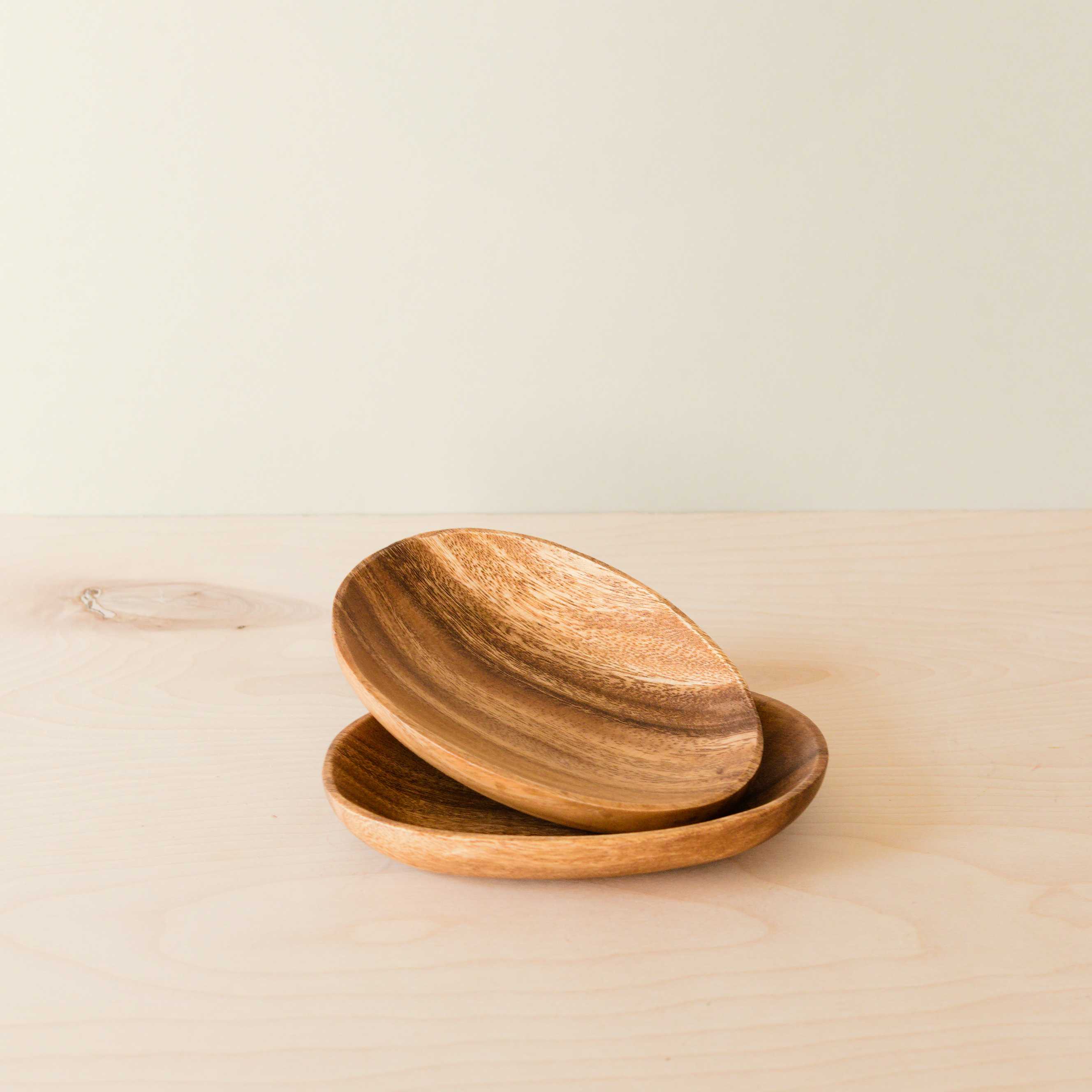 Acacia Oval Plates 7", set of 2 - Image 4