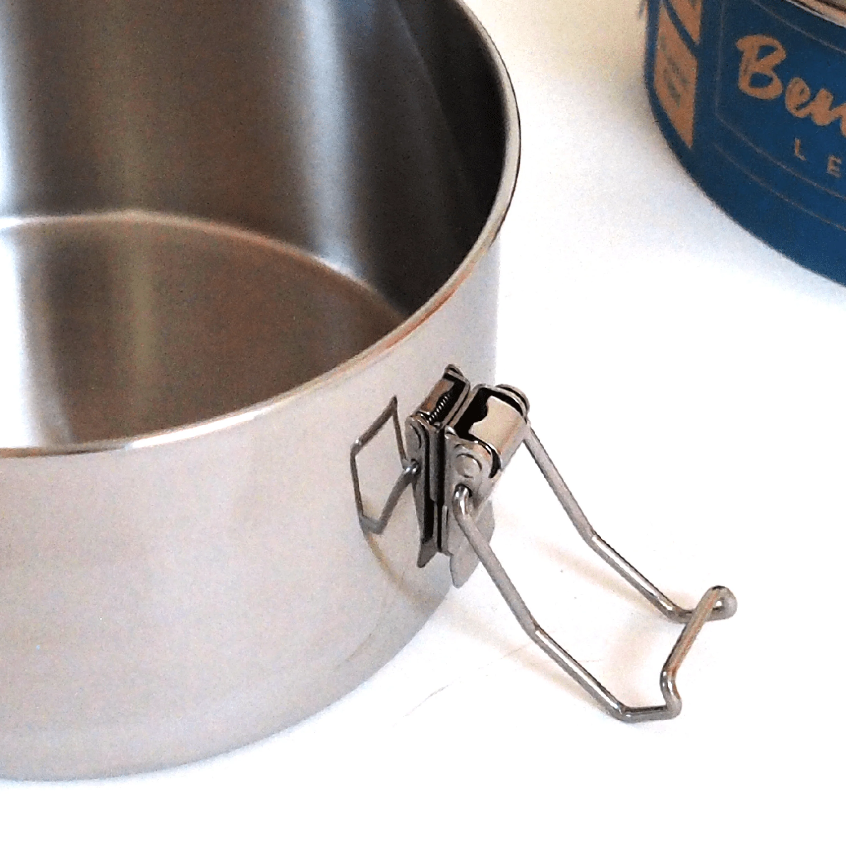 Bento Wet Box™ Stainless Steel Food Container - Large Round - Image 4