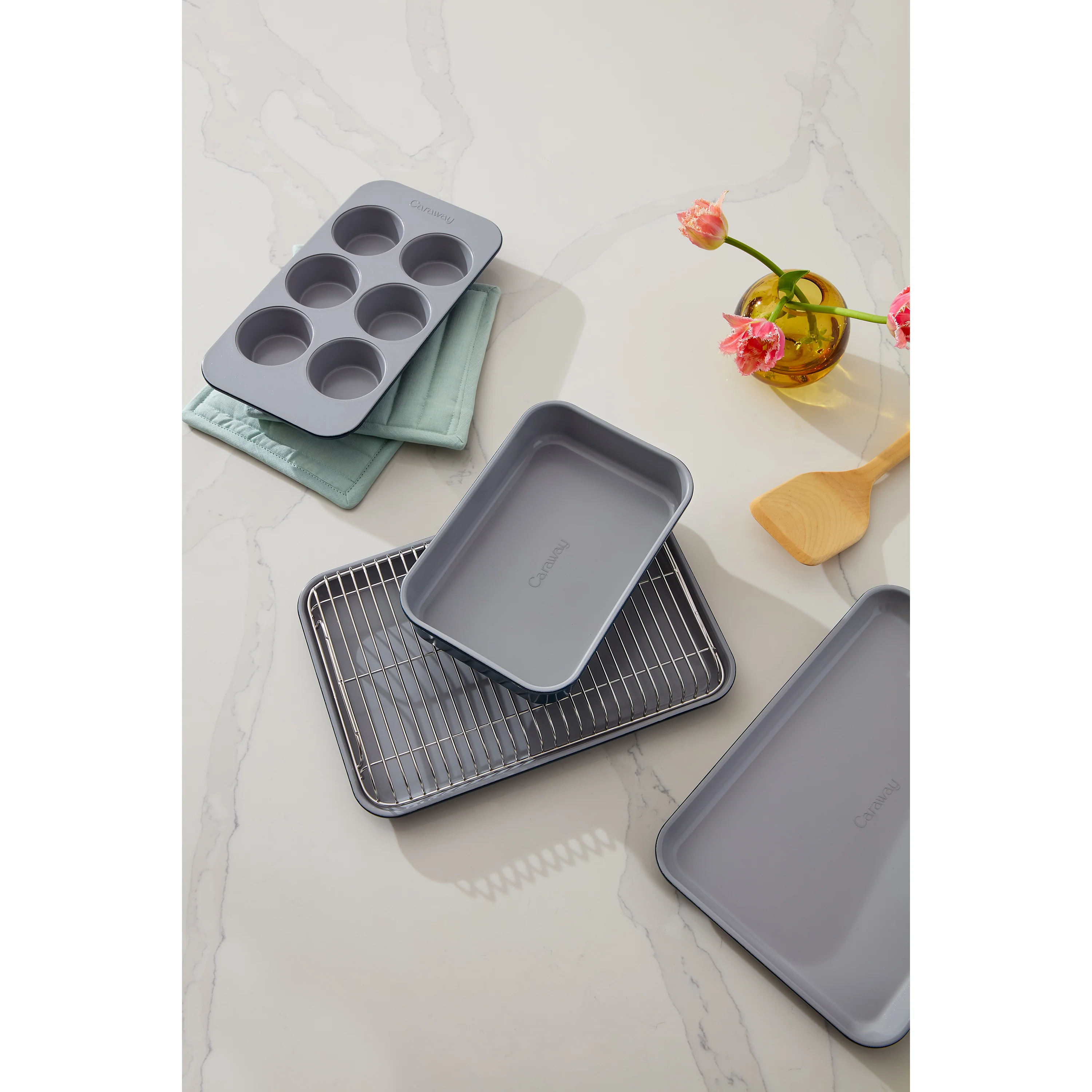 Mini Bakeware Set with Storage - Image 3
