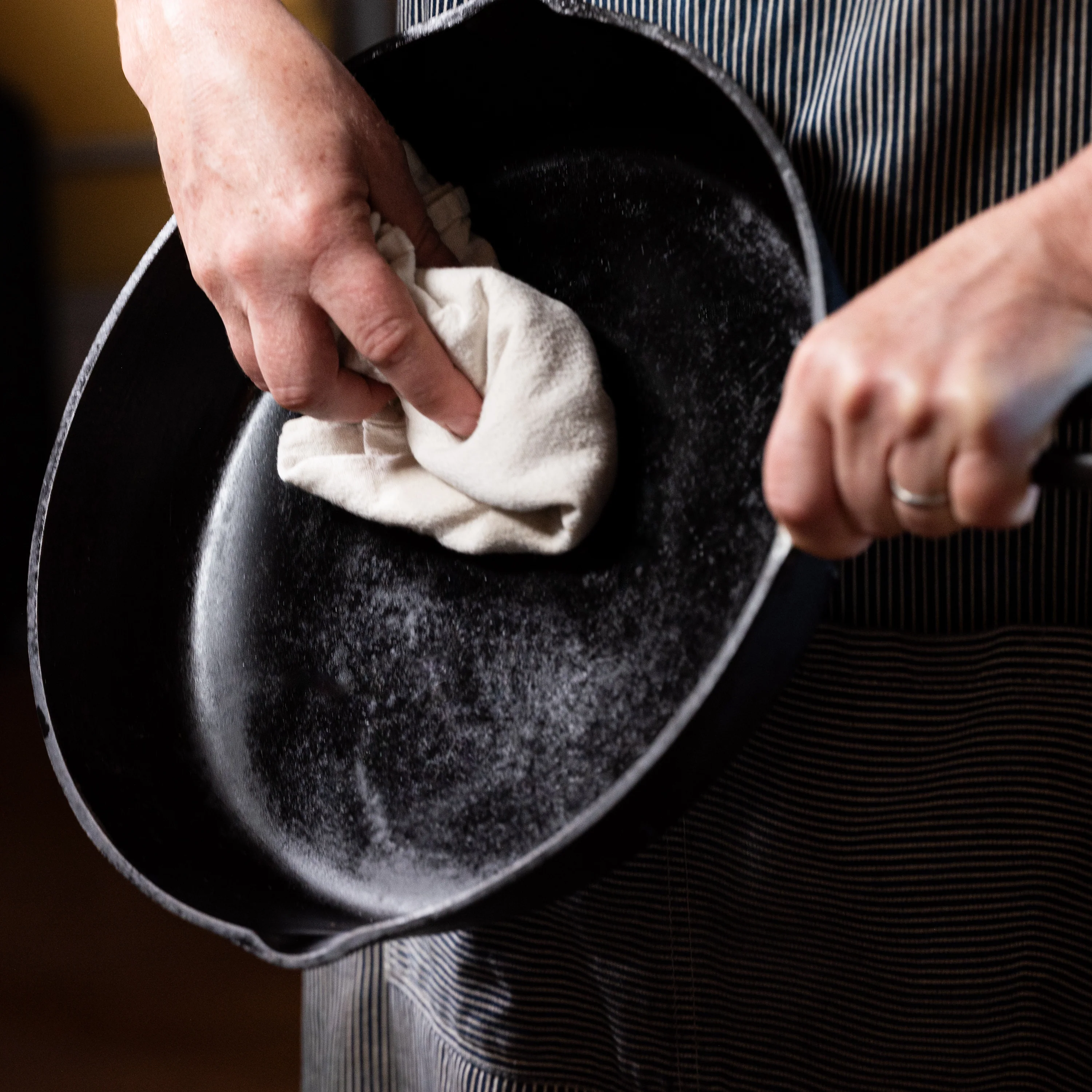 Cast Iron Conditioner - Image 5