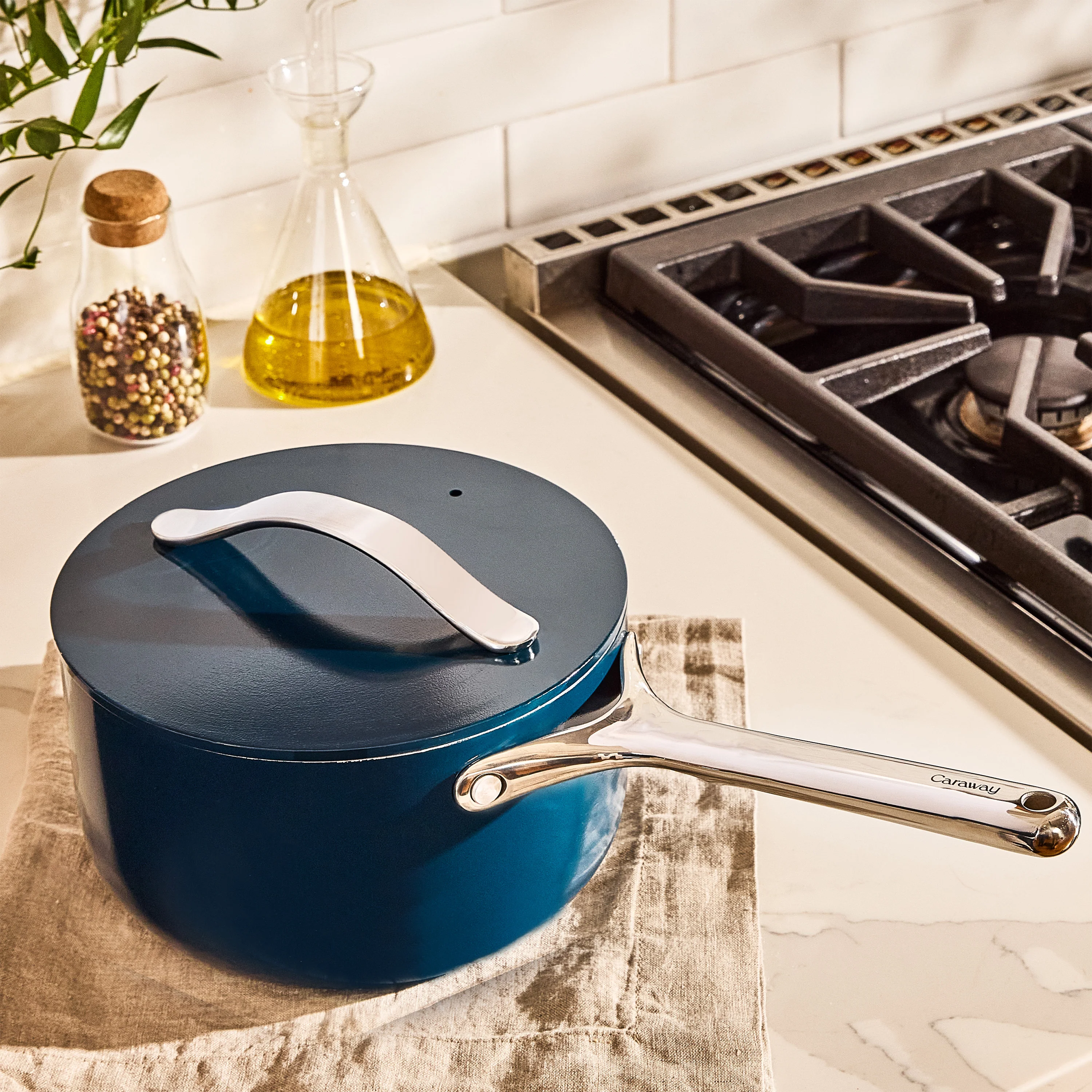 Ceramic Sauce Pan, 3 qt - Image 9