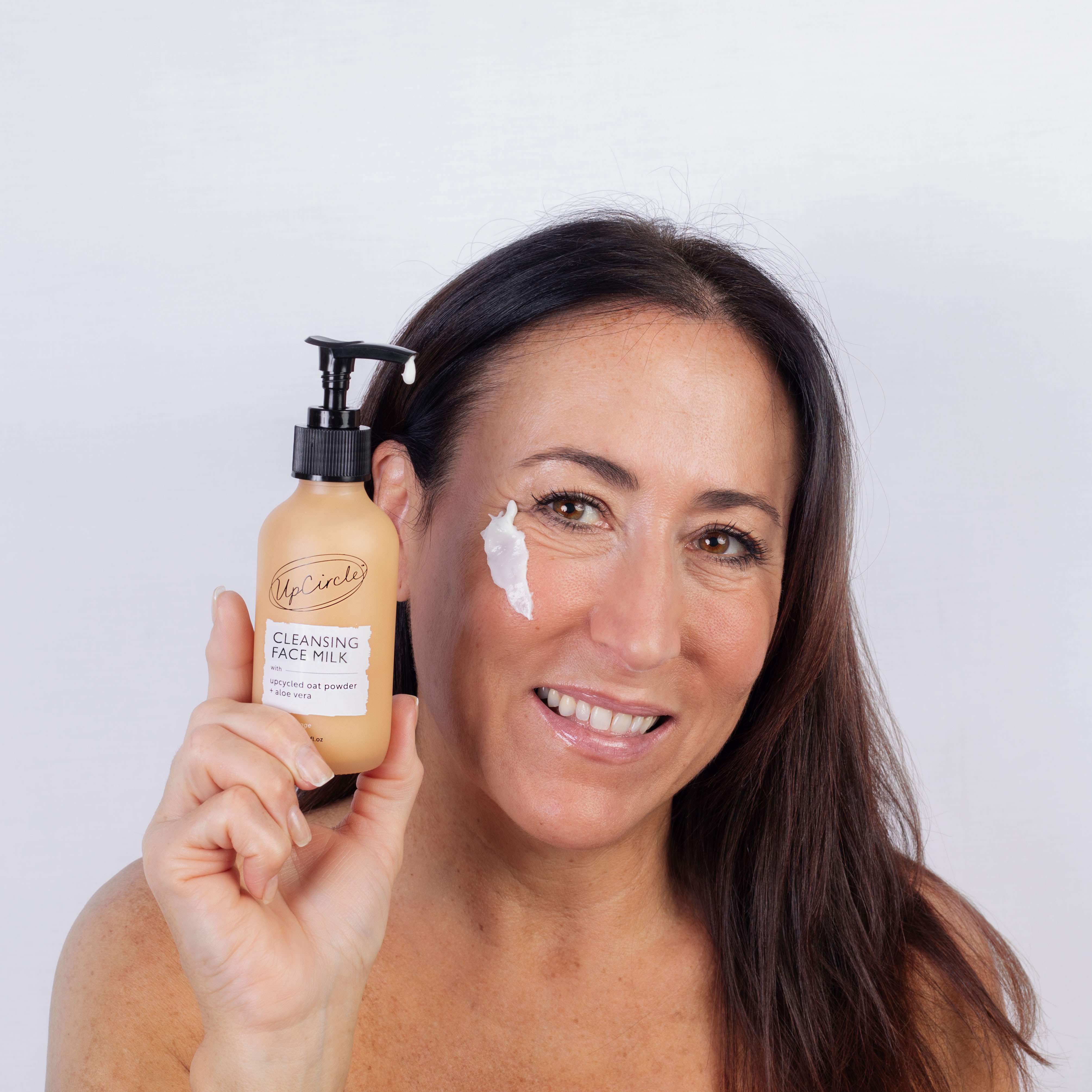 Cleansing Face Milk with Aloe Vera + Oat Powder - Image 3