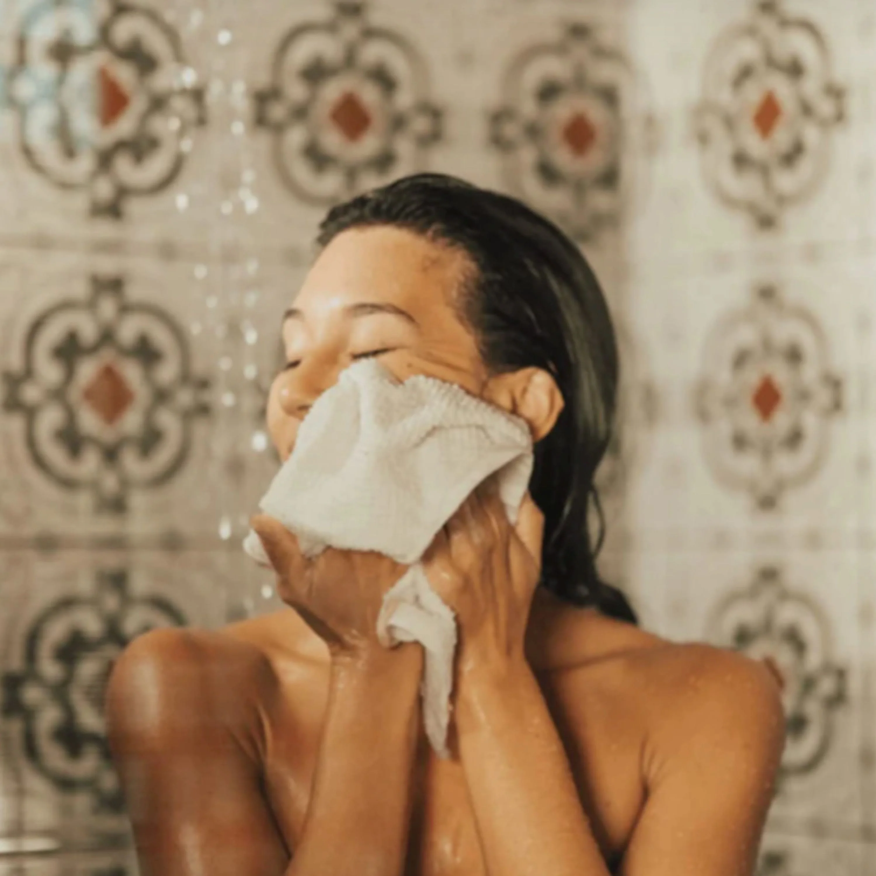 Cream Cleanser + Wash Cloth Set - Image 4