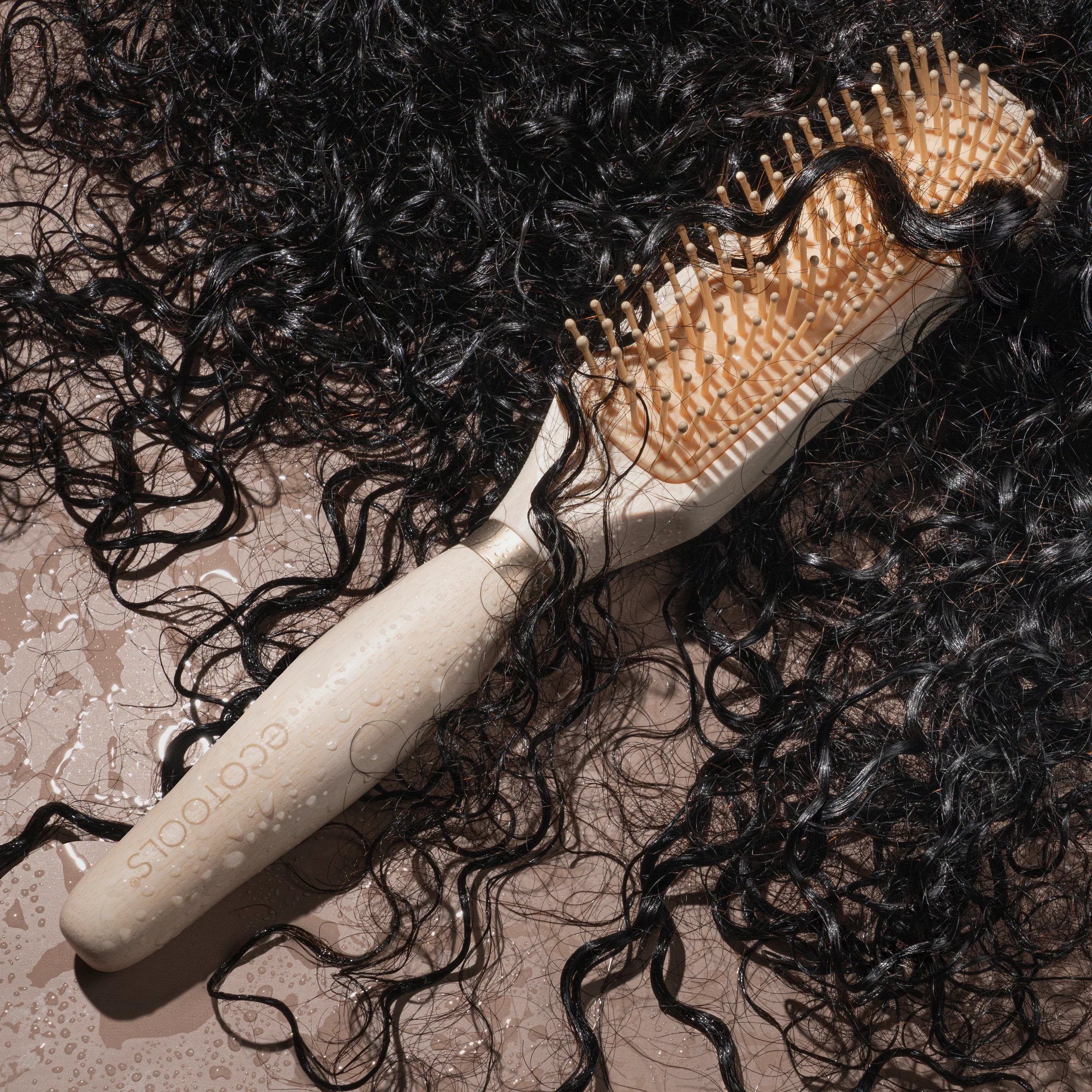 Eco Curl Activating Brush - Image 4