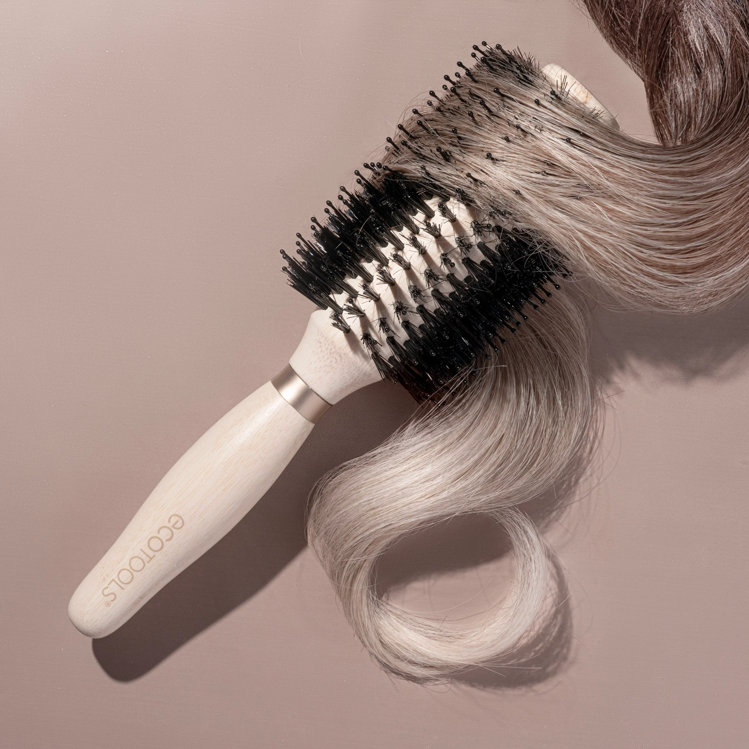 Eco Volumizing Round Brush - Image 4