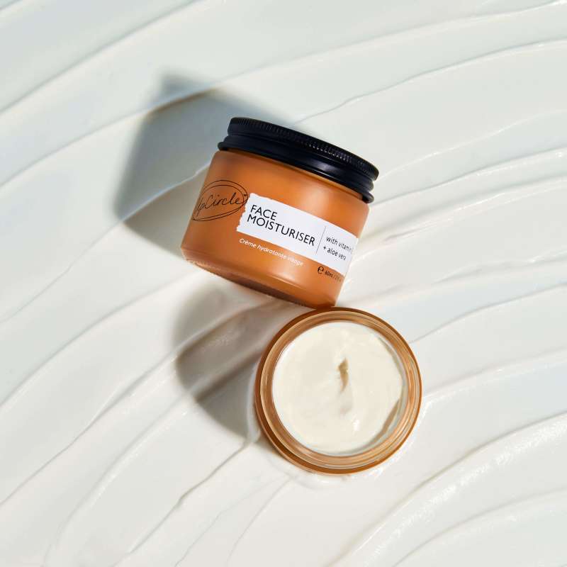 Face Moisturizer with Vitamin E + Aloe Vera - Image 2