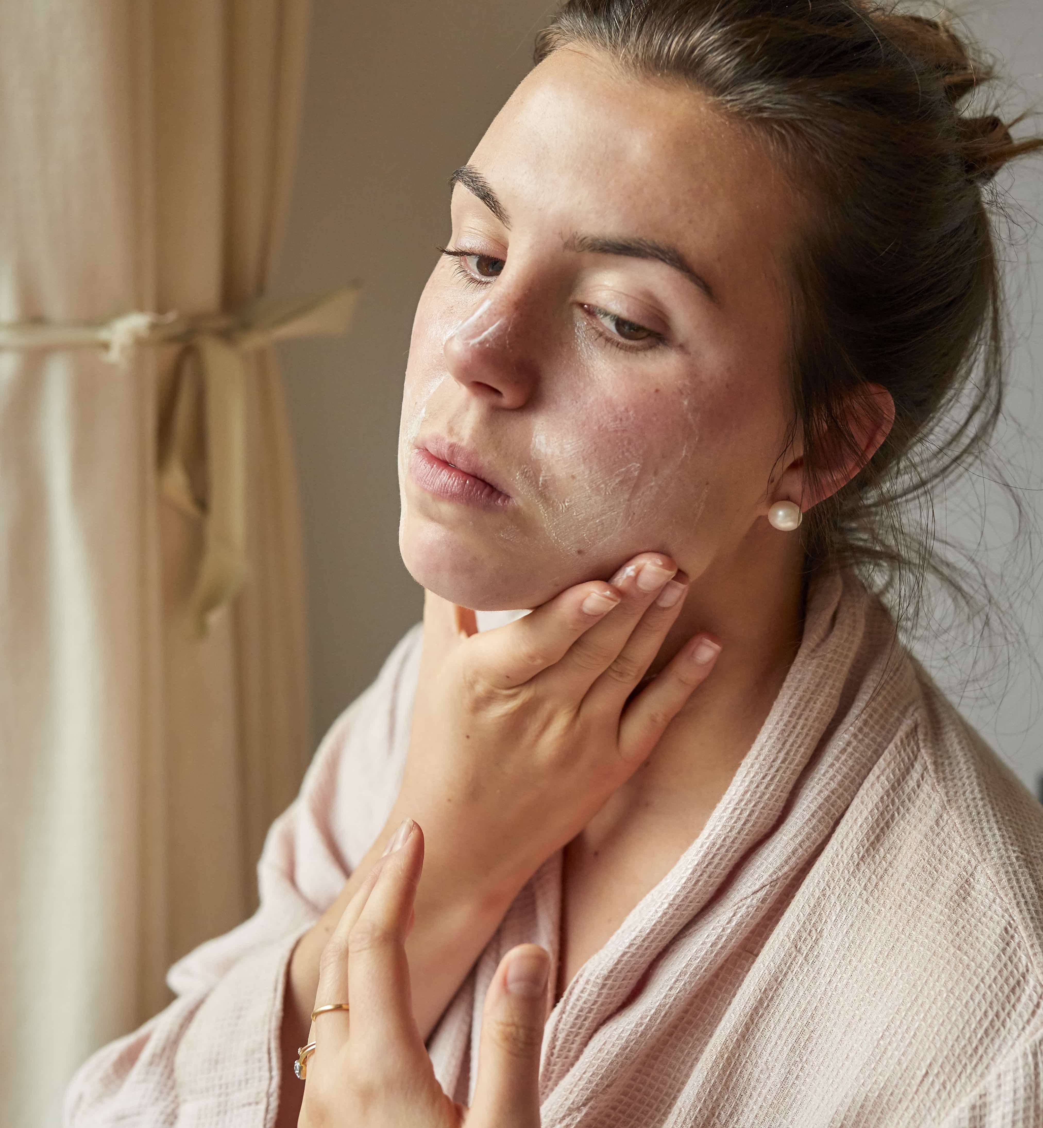 Face Moisturizer with Vitamin E + Aloe Vera - Image 7