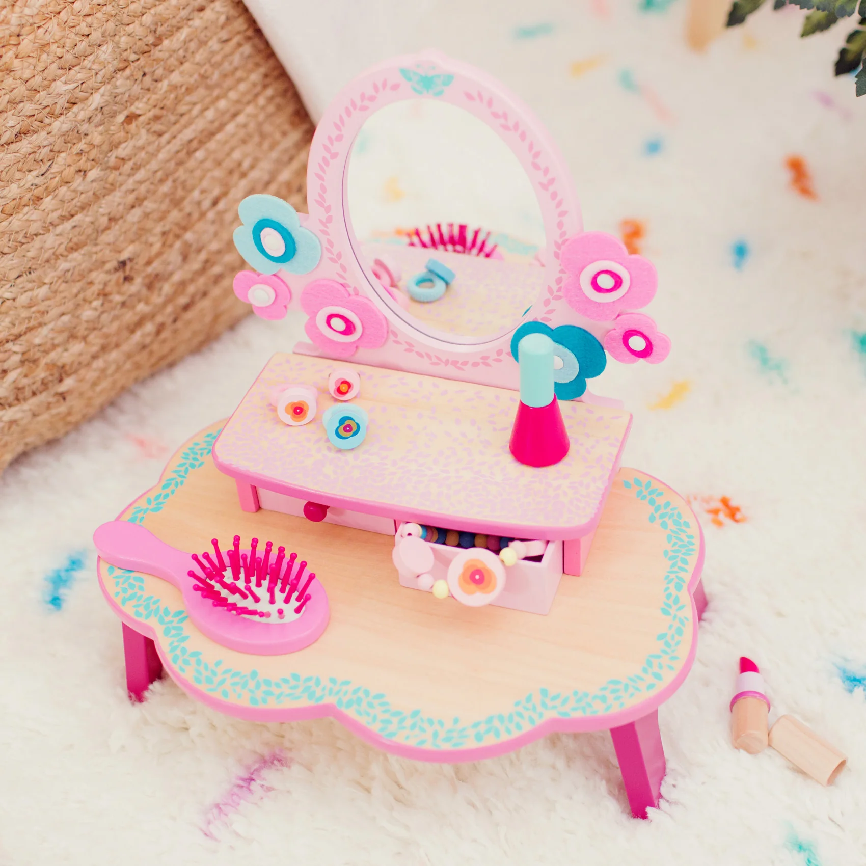 Flora Dressing Table Play Set made from 100% FSC® Certified Wood - Image 5
