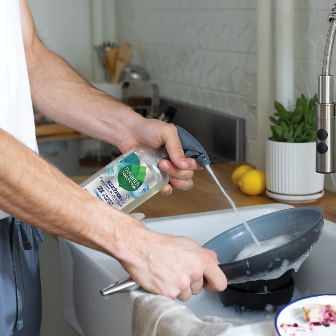 Foaming Dish Spray - Image 6