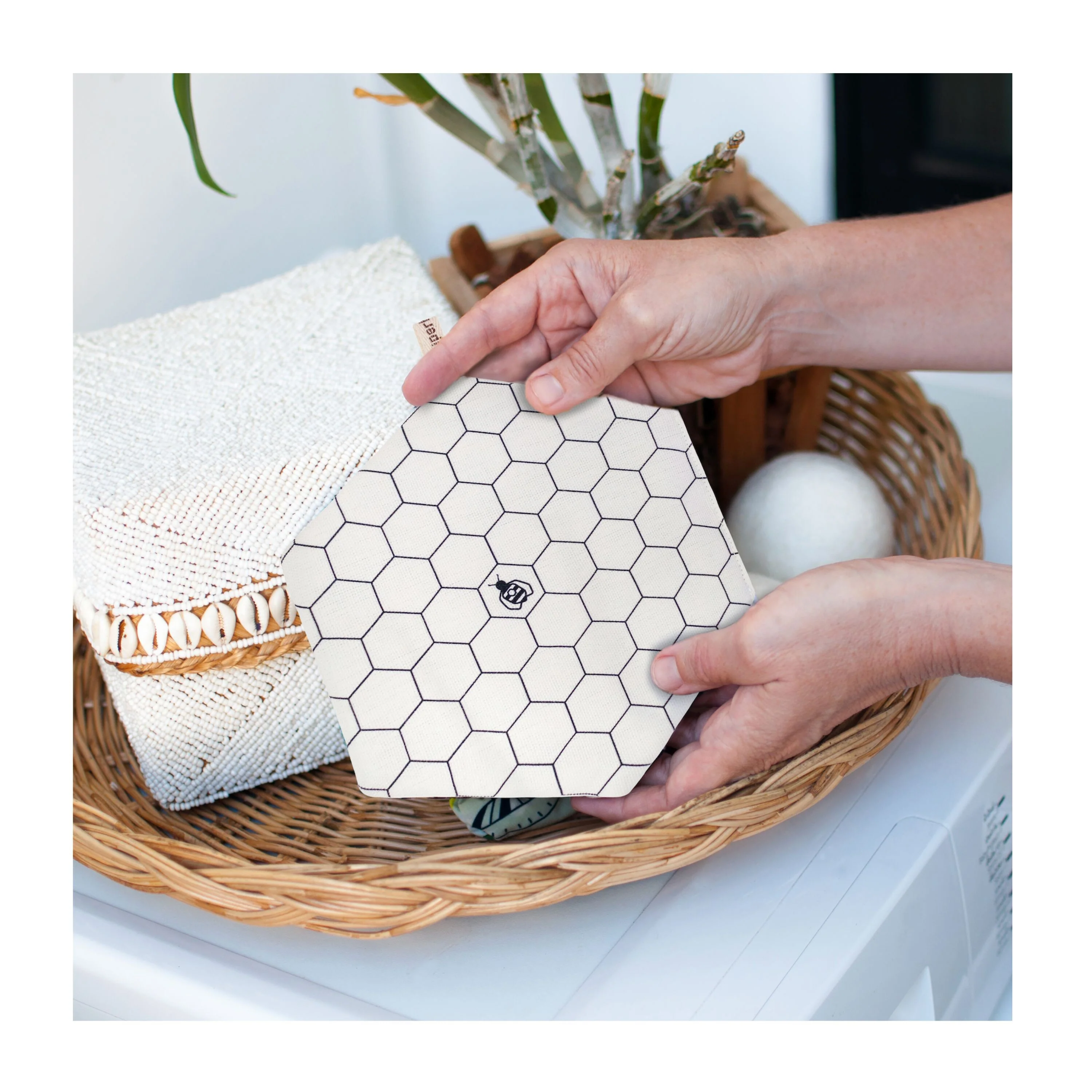 Hexawash Laundry Detergent Substitute - Image 2