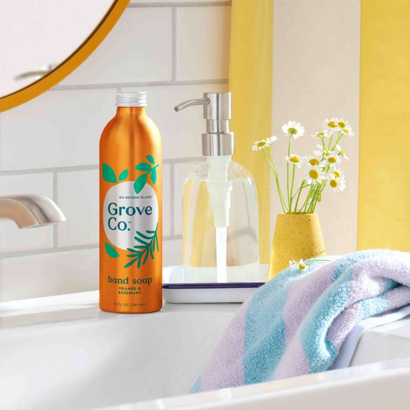 Hydrating Hand Soap, Refill - Softens Hands with Every Wash - Image 91