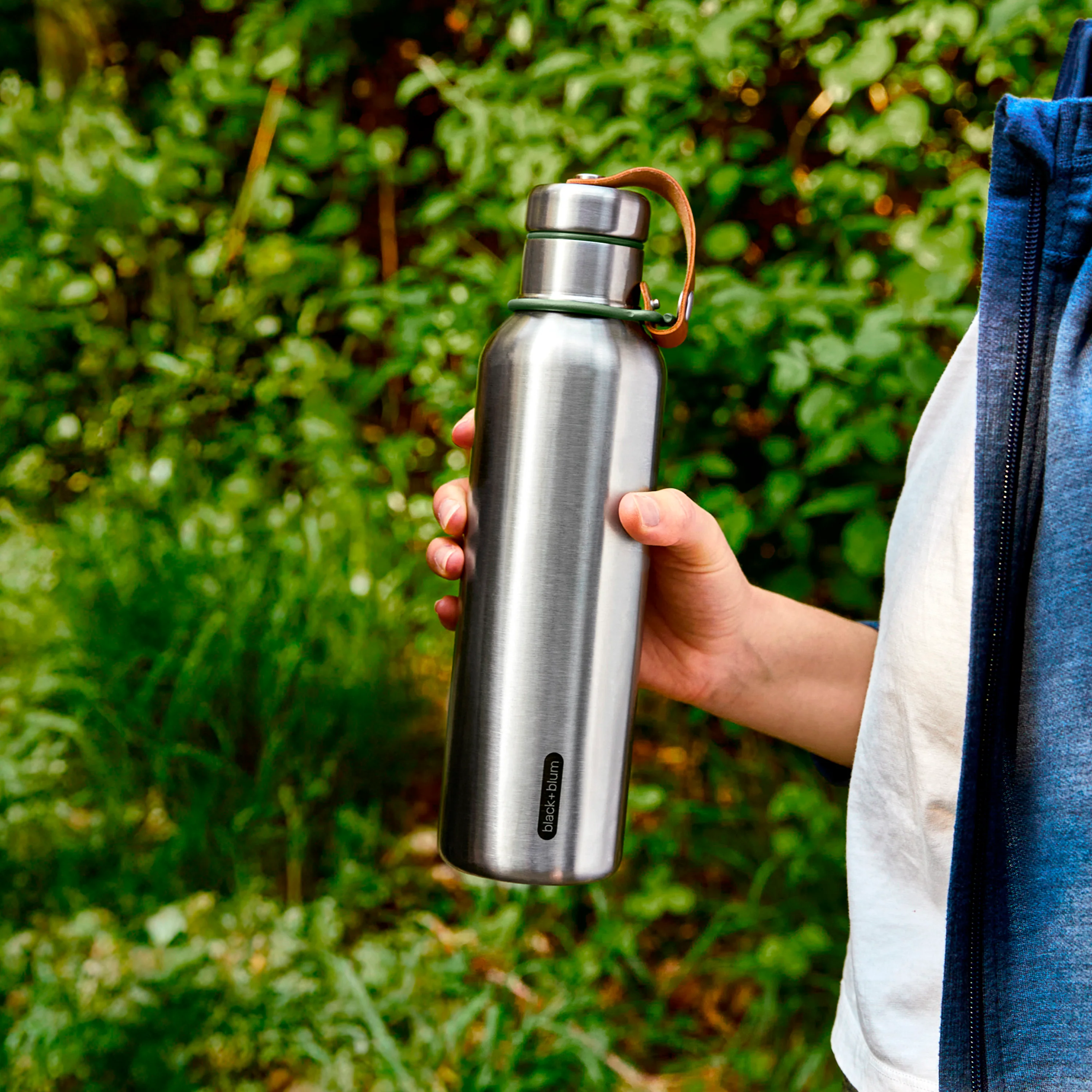 Insulated Water Bottle - Image 9