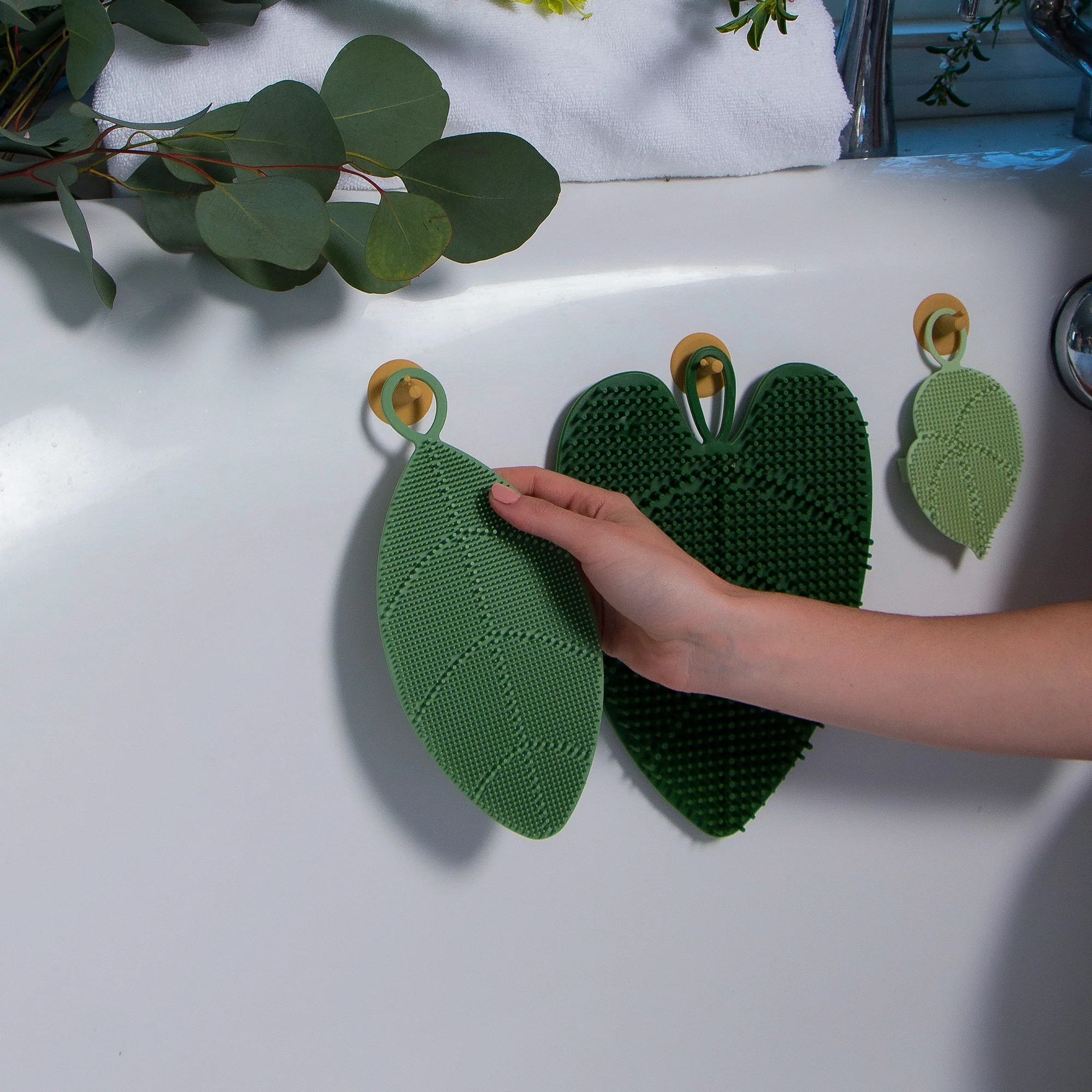 Leaves of Life Body Silicone Scrubber - Image 7