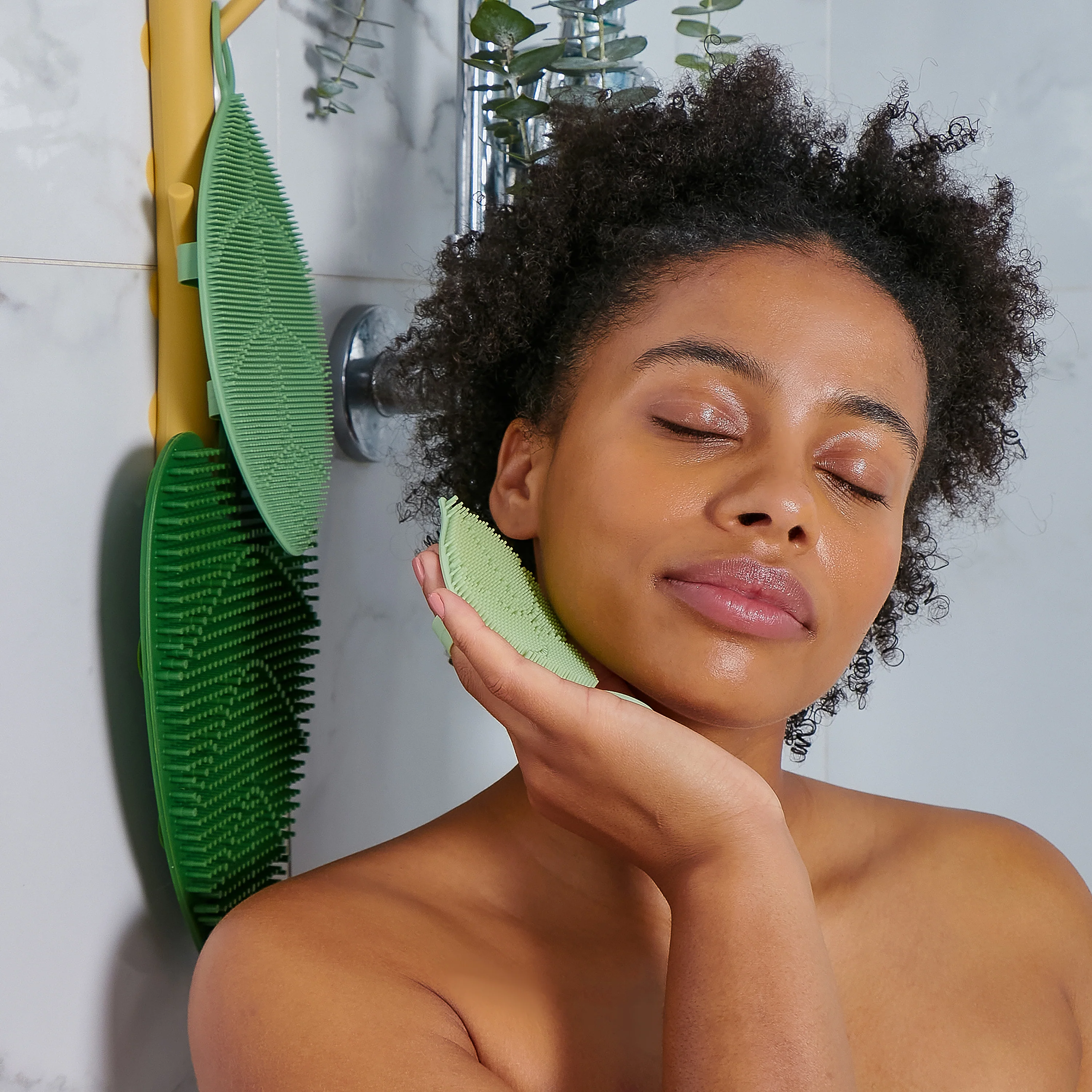 Leaves of Life Facial Silicone Scrubber - Image 6