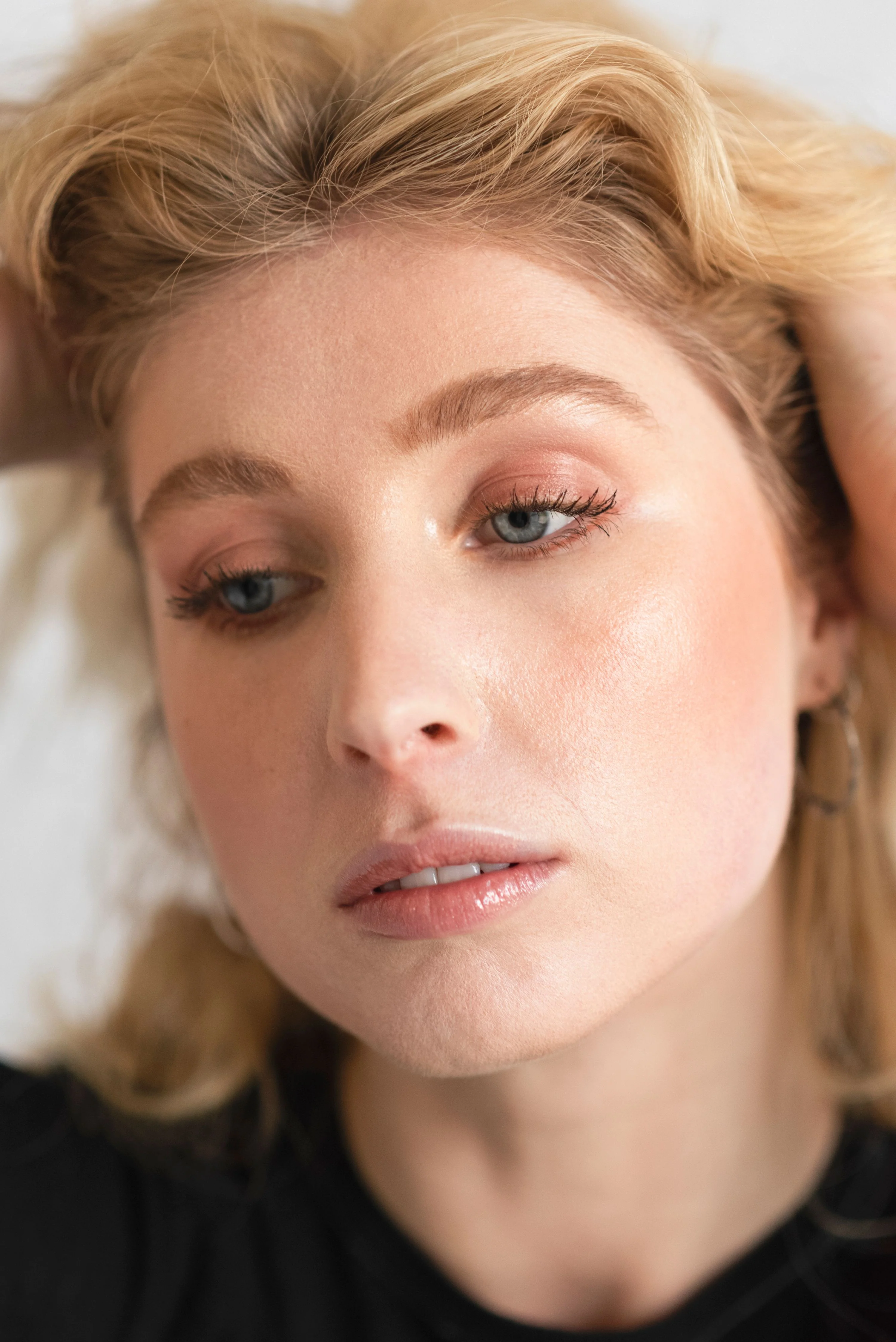 Natural Almond Mascara - Image 10