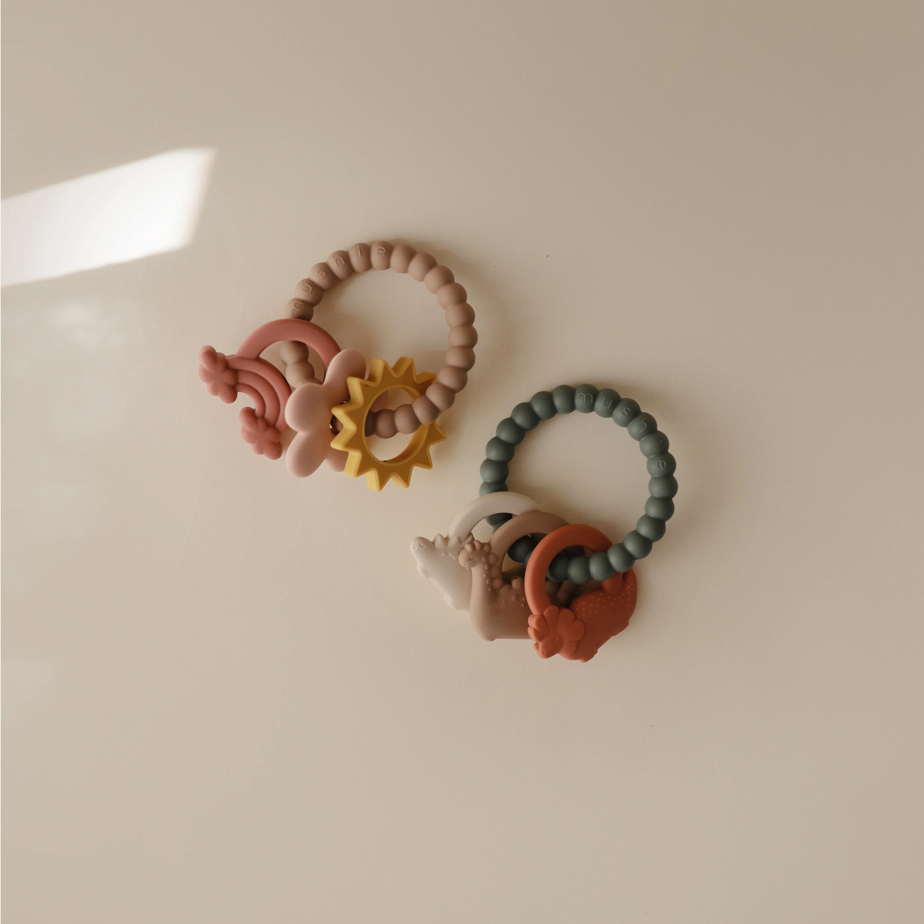 Nature Teething Ring – Safe & Non-Toxic: BPA-free, Food-Grade Silicone - Image 4