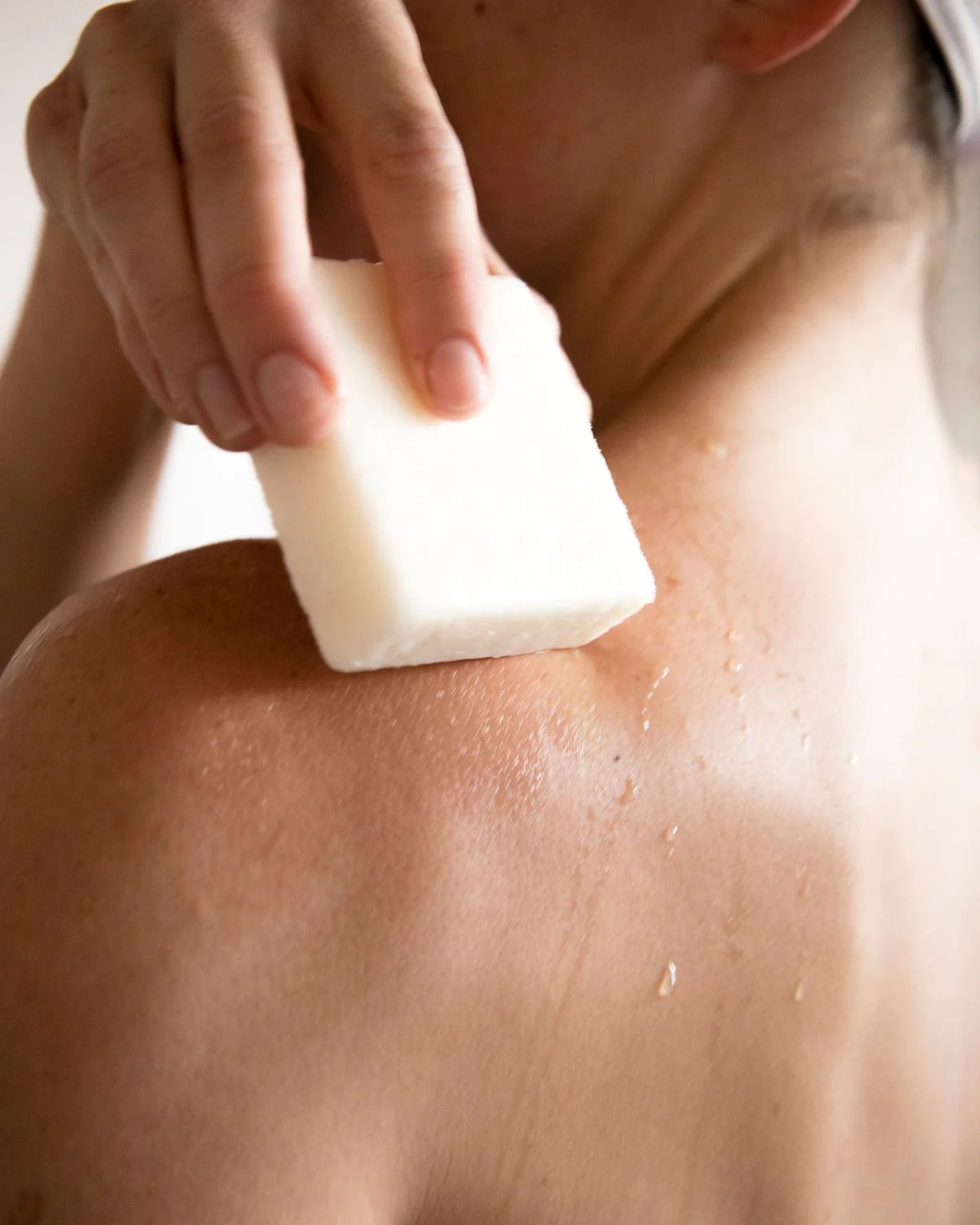 Oatmeal Milk & Honey Sugar Scrub Bar - Image 5