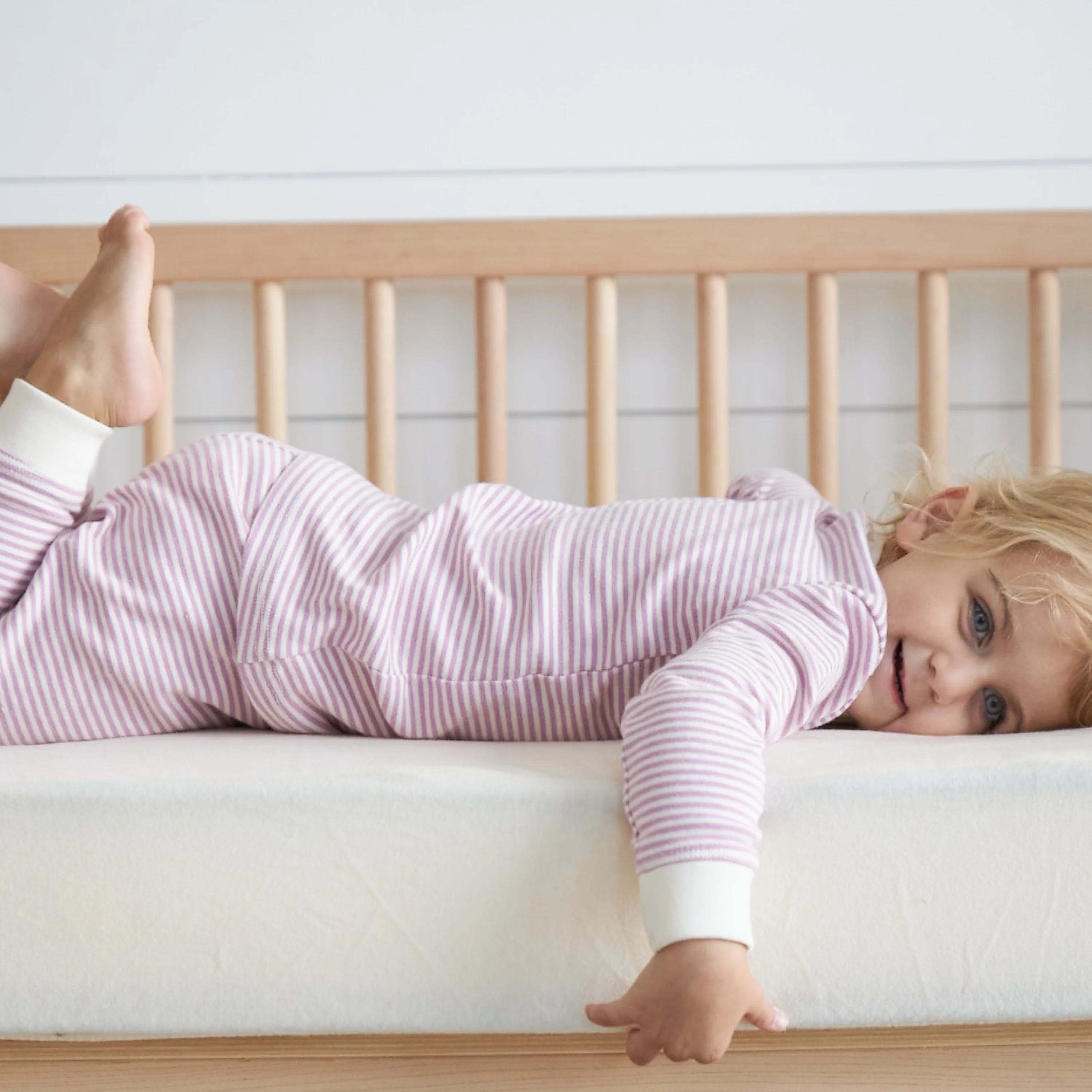 Organic Crib Waterproof Mattress Protector - Image 4