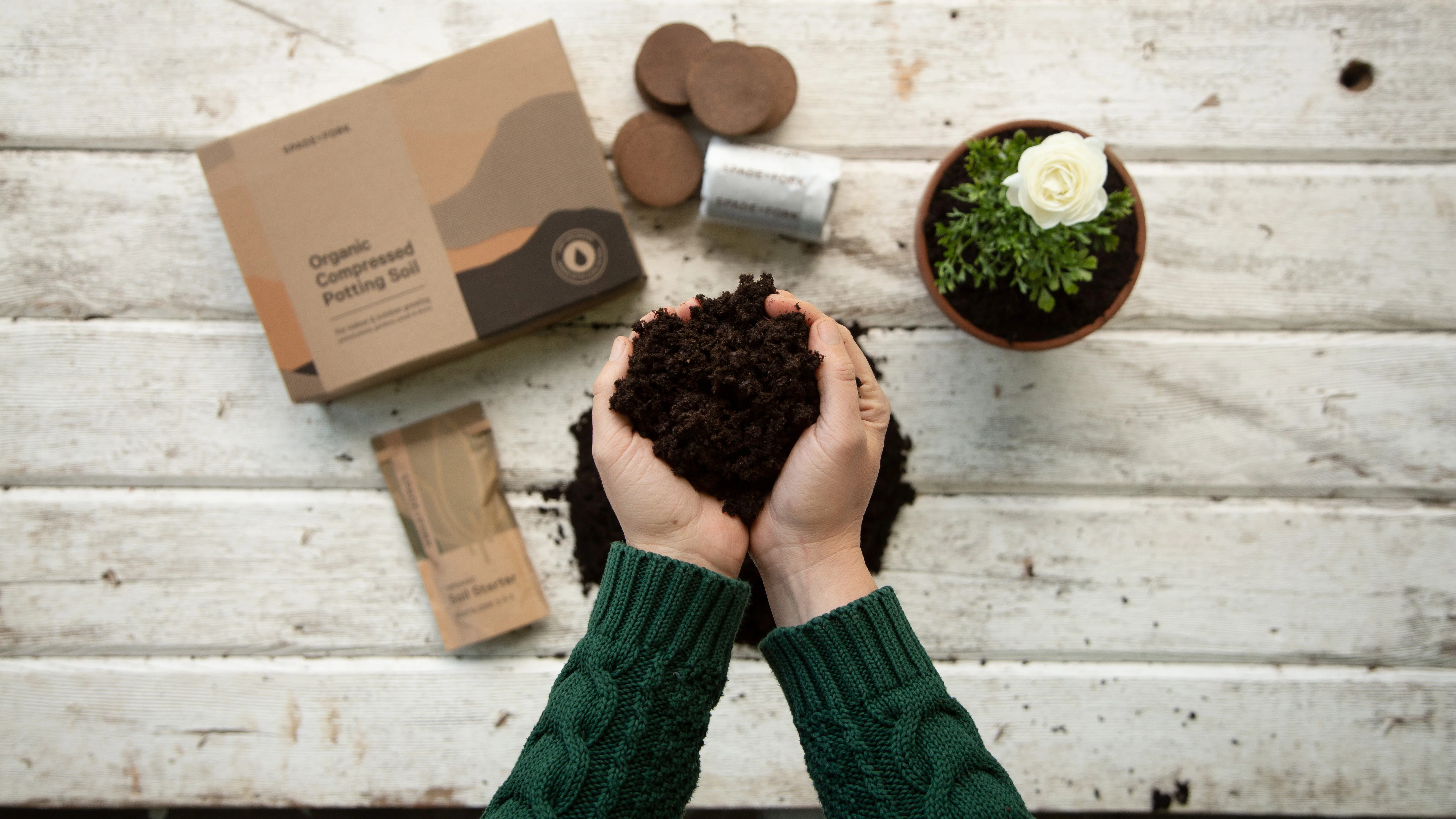 Organic Indoor & Outdoor Potting Soil Multi-Pack - Image 5