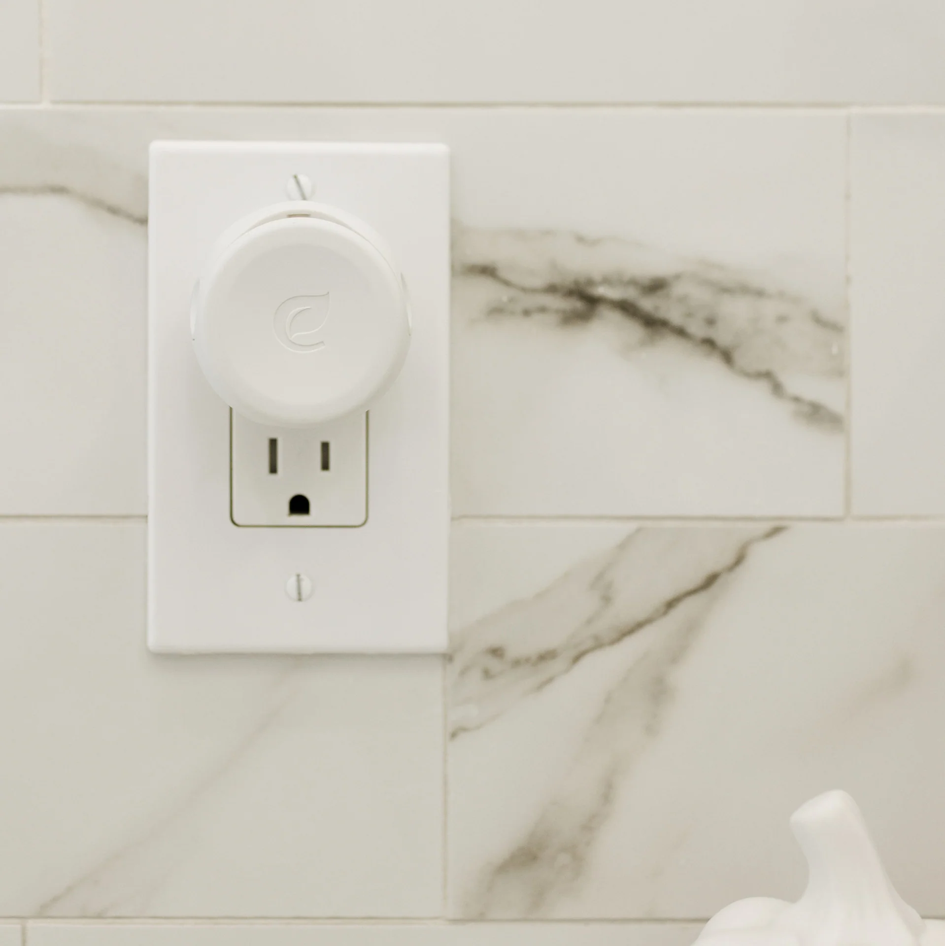 Plug-in Air Freshener Refill - Image 69