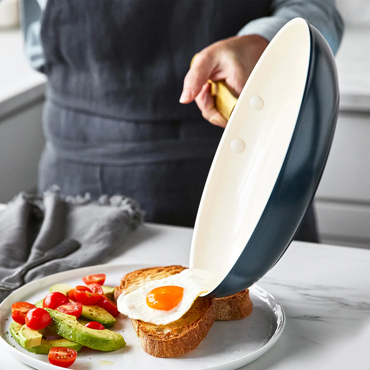 Reserve Ceramic Nonstick 10-Piece Cookware Set - Image 4