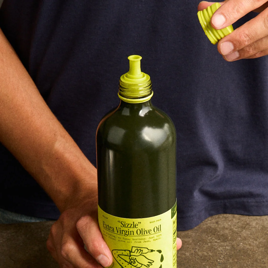 Sizzle Glass Extra Virgin Olive Oil - Image 3
