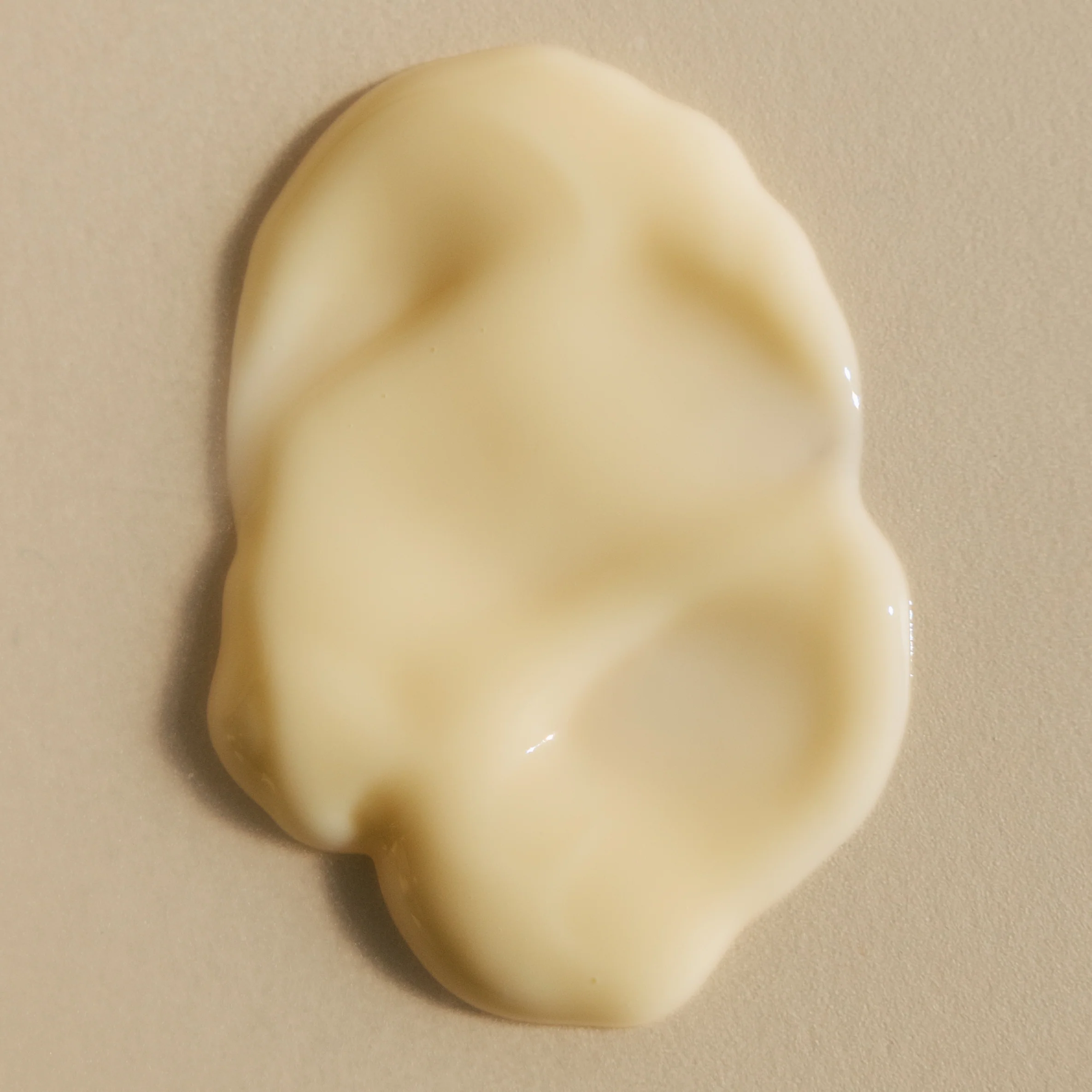 Sleepy Beauty Bedtime Body Essence - Image 3