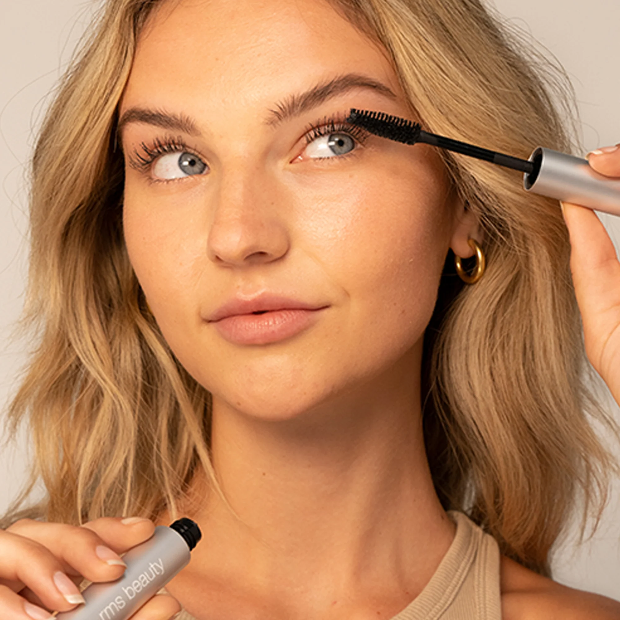 Straight Up™ Volumizing Peptide Mascara - Image 14