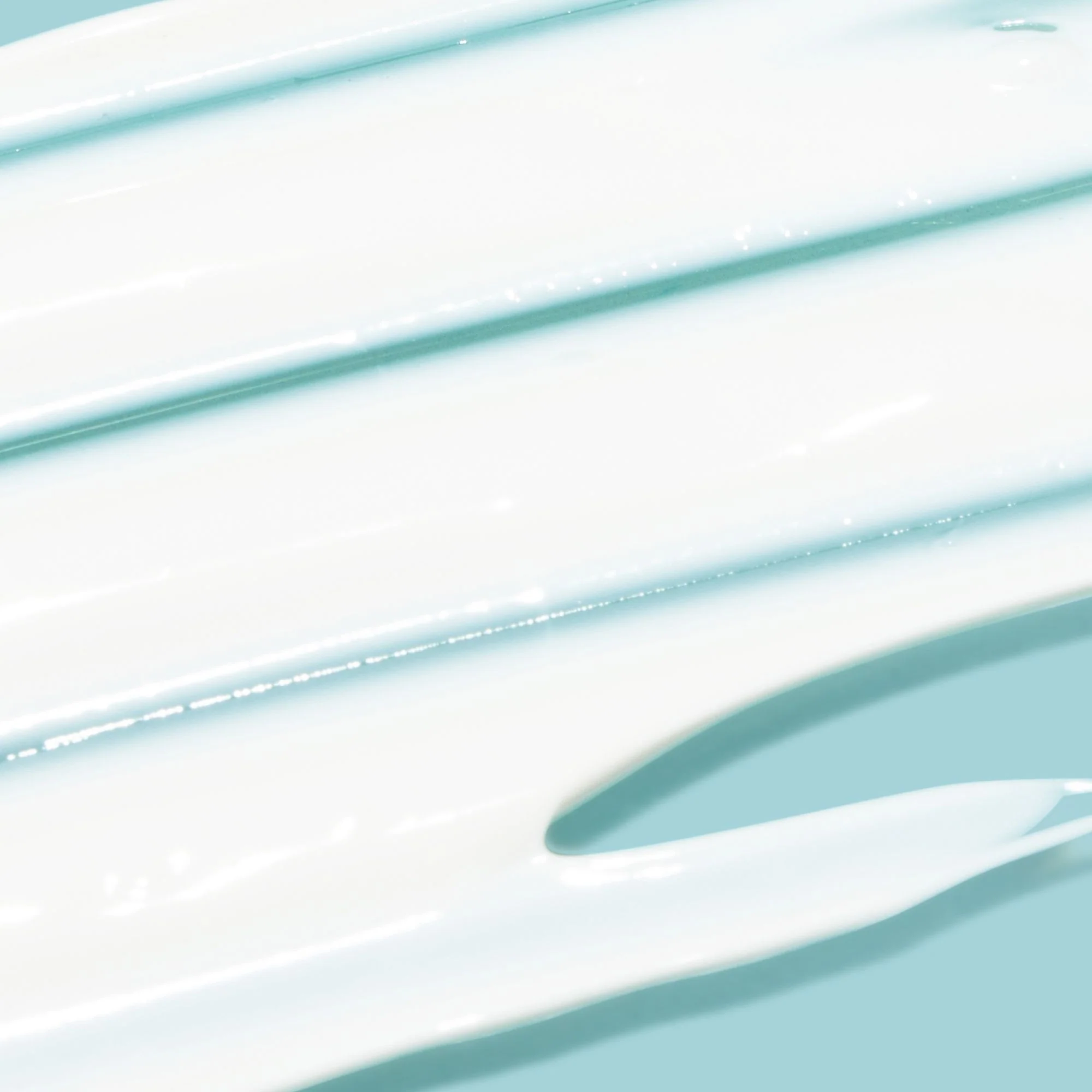 Super Sheer Face Serum SPF 50 - Image 6