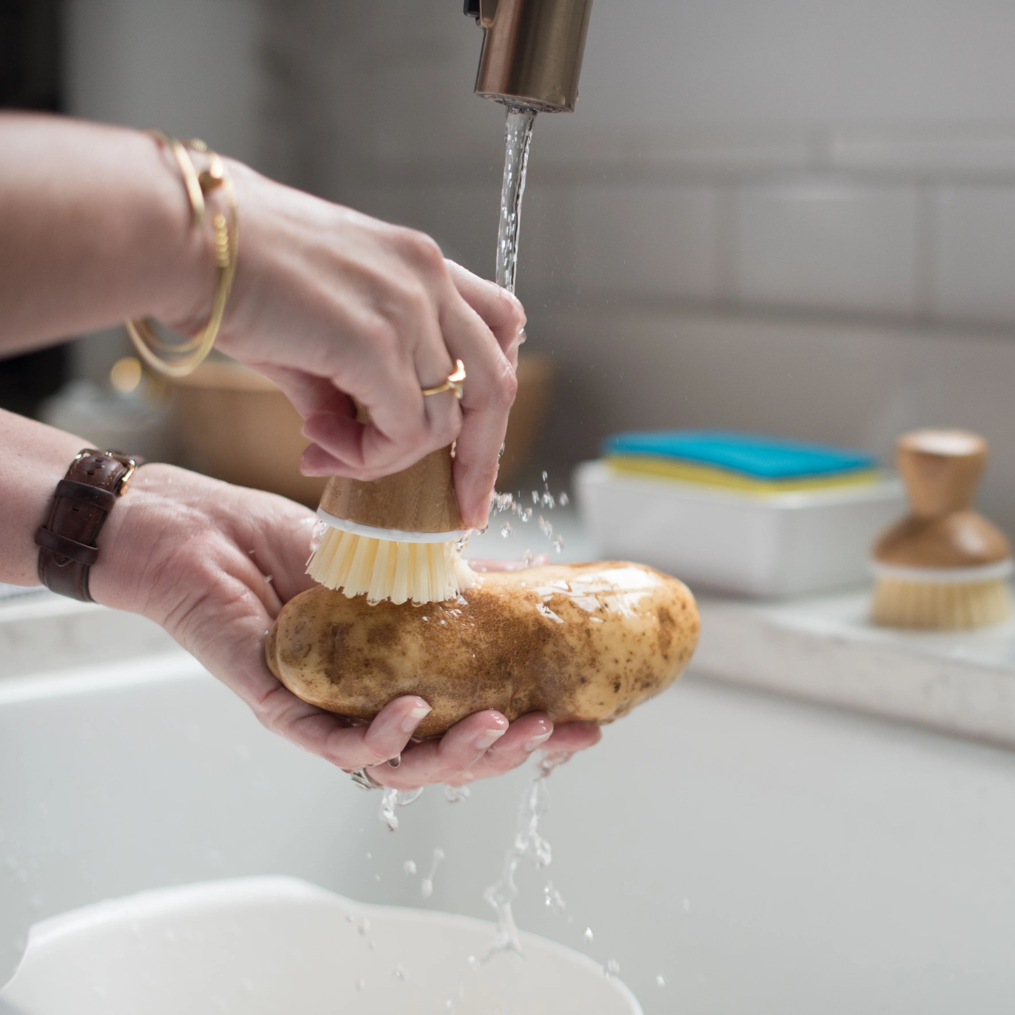 Tater Mate - Eye-Removing Potato Scrubber - Image 4