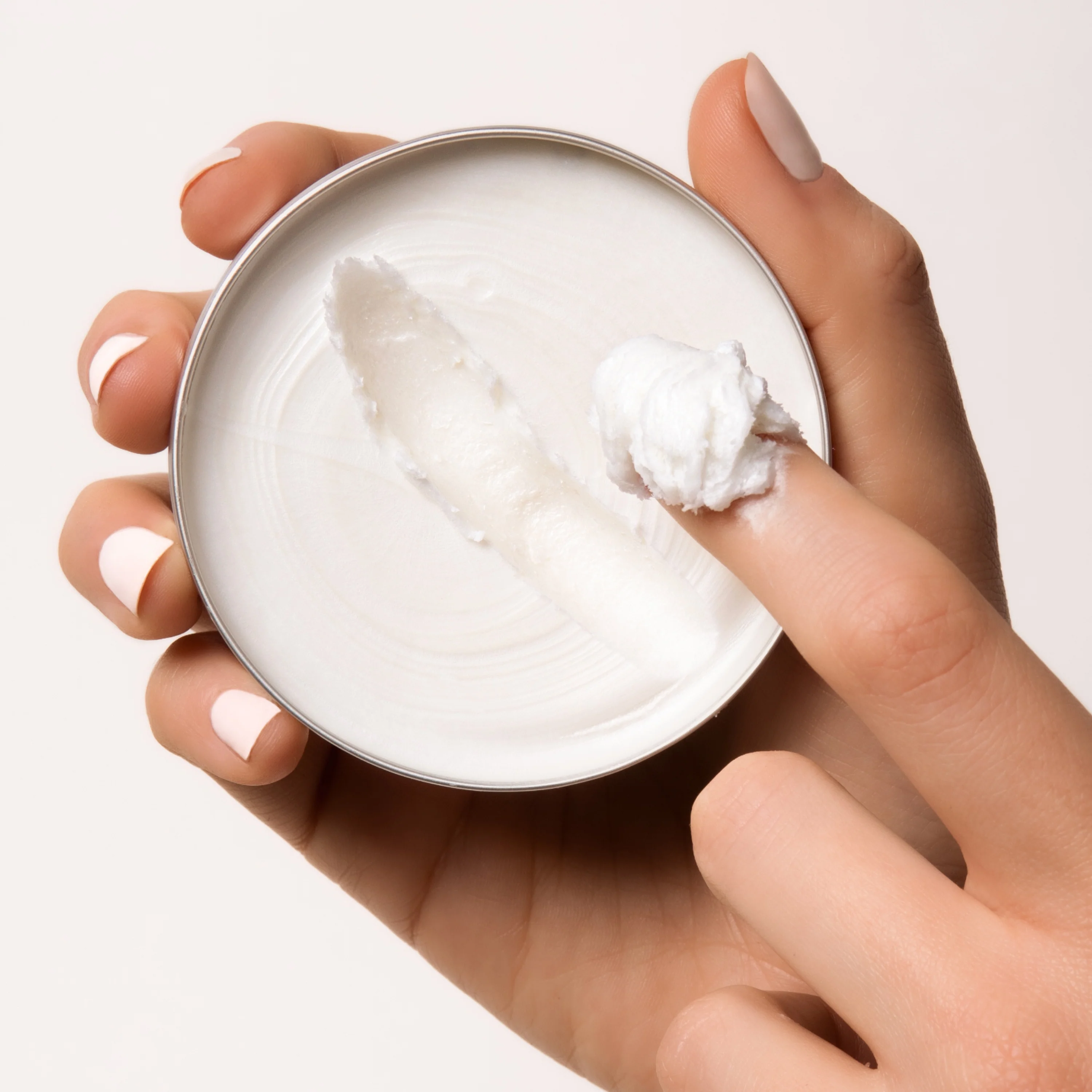 The Fragrance-Free Body Wash Concentrate Tin - Image 4