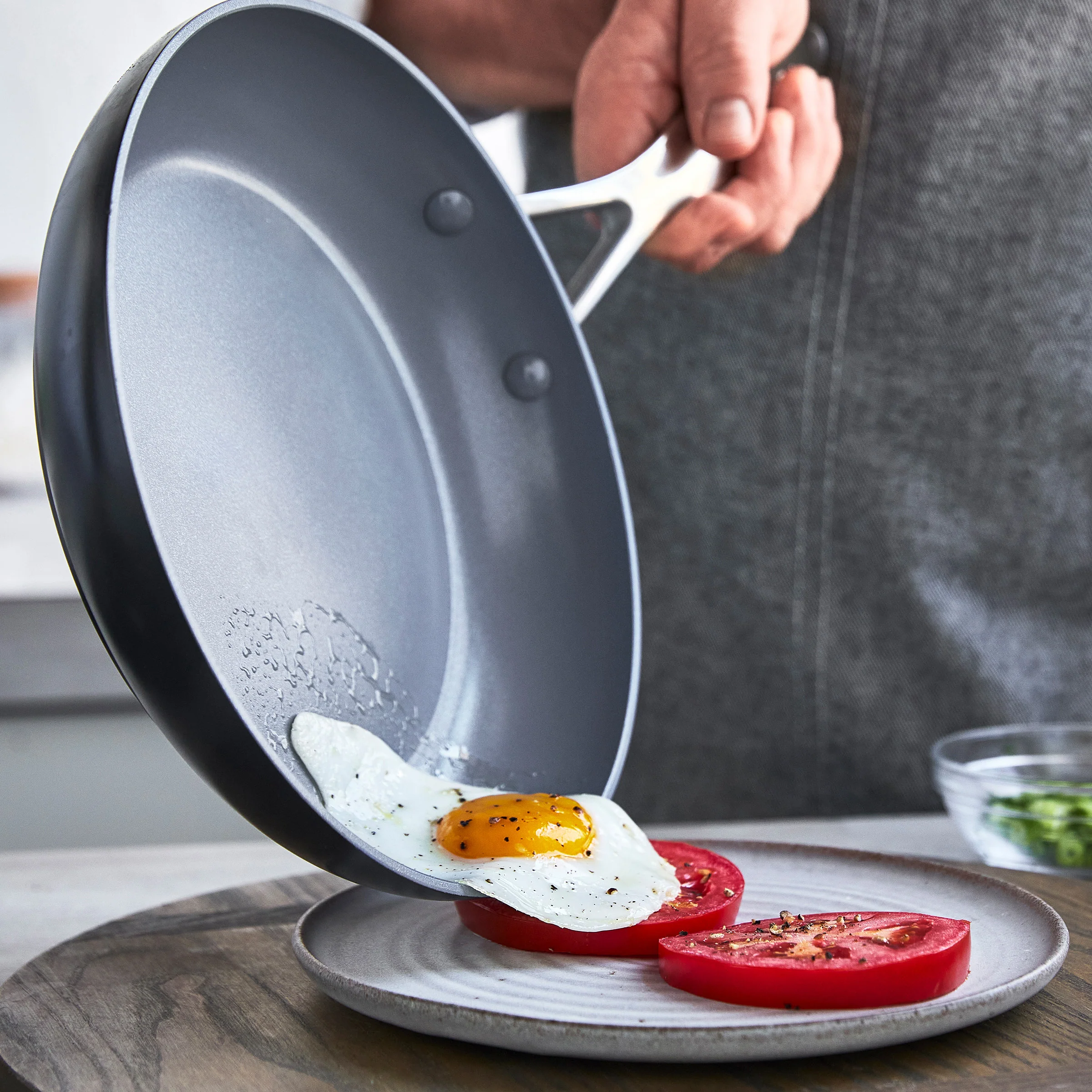Valencia Pro Ceramic, Nonstick, Hard Anodized Fry Pan, 10" - Image 5