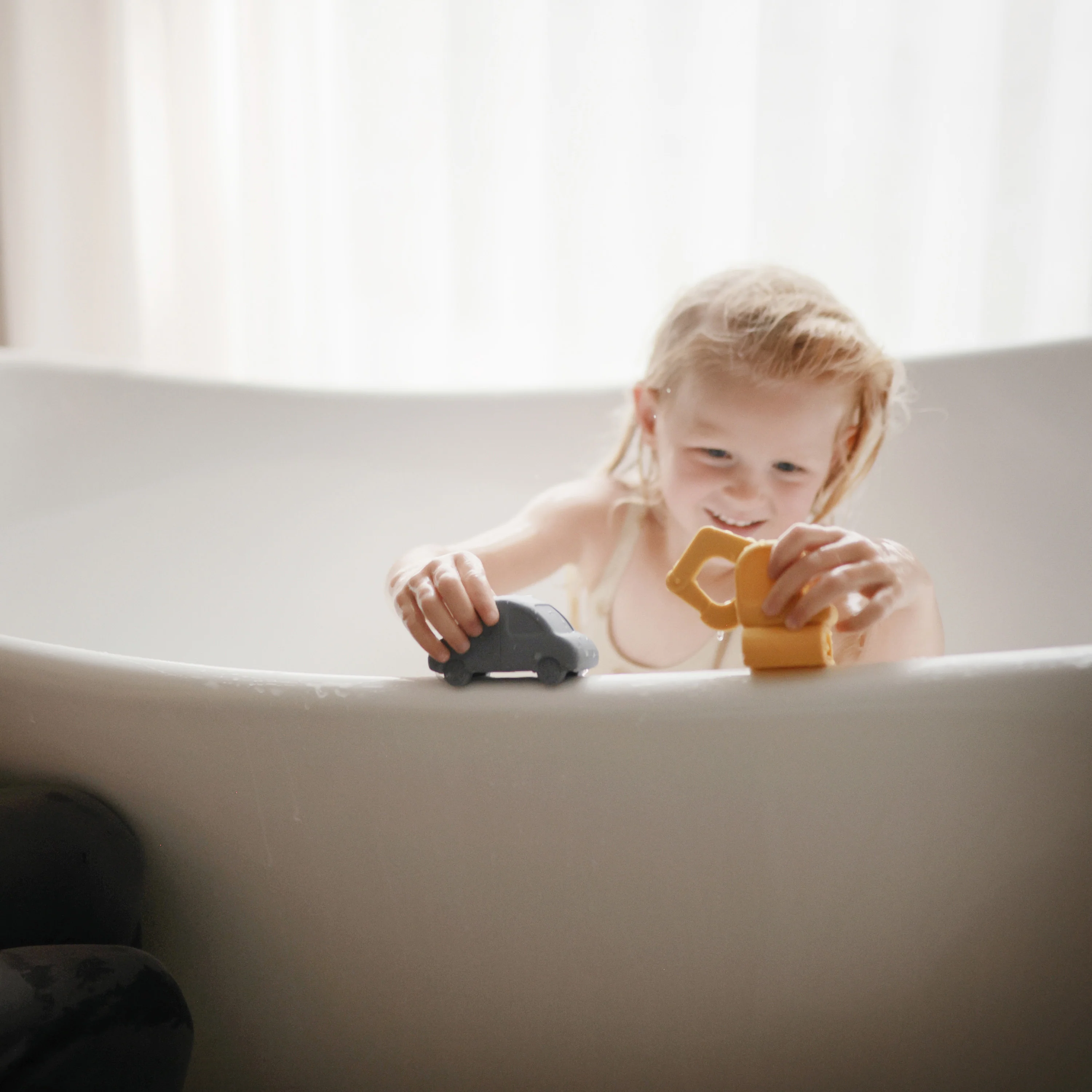 Vehicles Mold-Free Bath Toy Set – Soft Silicone - Image 2